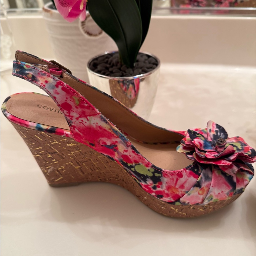 Covington Women's Multicolor Floral Cork Wedge Heels size 6.5 MAKE ME A OFFER! - Picture 8 of 17